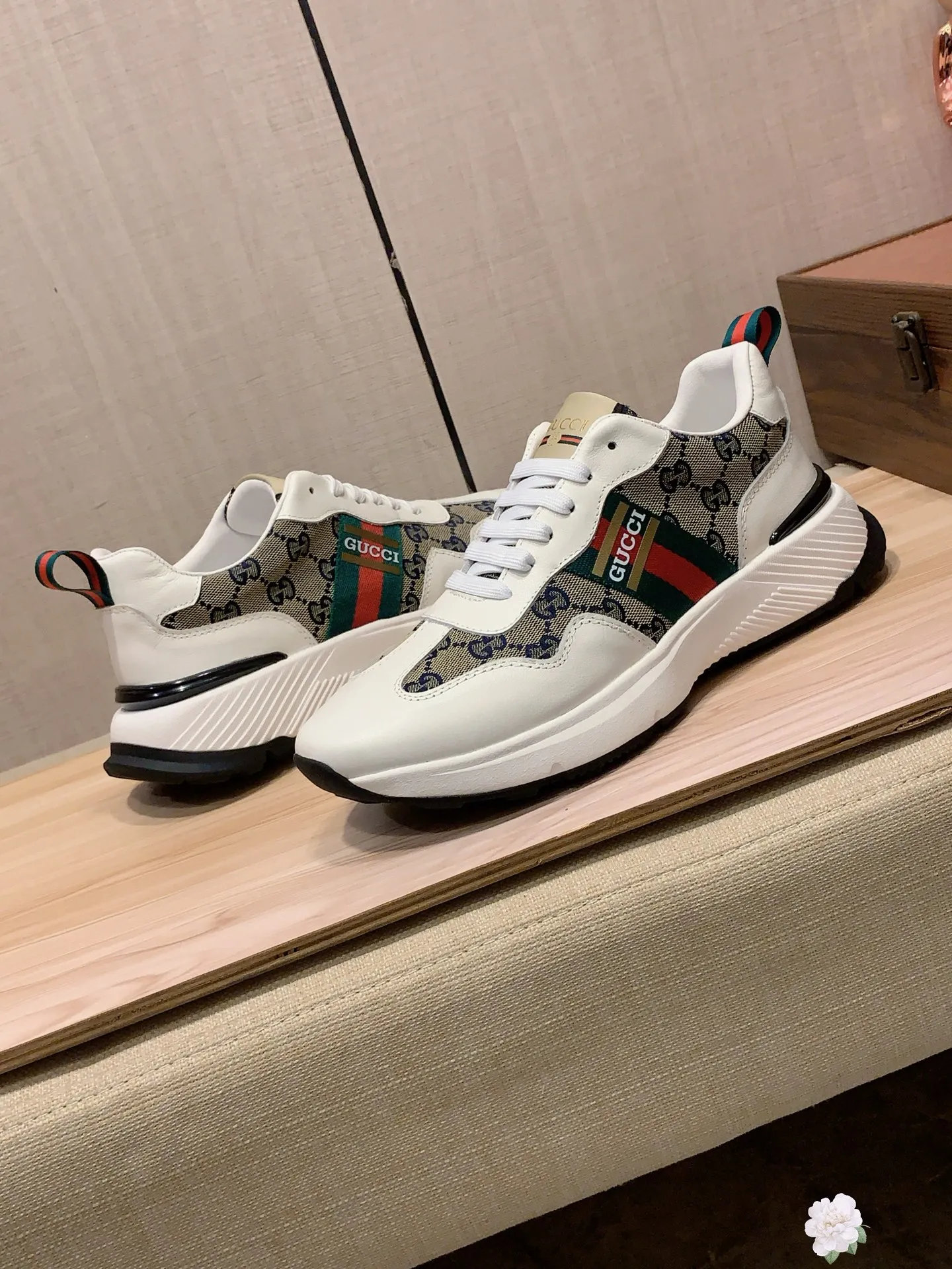 Men's men's shoes💰460💰💰🎩🎩[Lightning][Lightning] "Gucci*" The latest • popular casual shoes, top brand [seduce] luxury ~ purchasing agency, top ~ quality. [Strong] The upper is made of imported breathable cowhide with woven material ➕ breathable sheepskin feet (•) and fine workmanship. The original stylish and stylish soft rubber wear-resistant and non-slip outsole is light and comfortable on the feet. The real thing looks better when photographed. 010: Size: 38-44, 4️⃣ colors selected